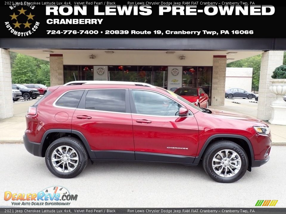 2021 Jeep Cherokee Latitude Lux 4x4 Velvet Red Pearl / Black Photo #1