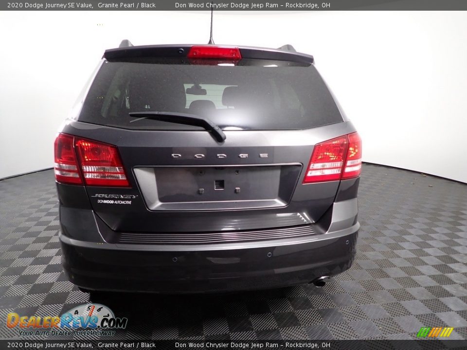 2020 Dodge Journey SE Value Granite Pearl / Black Photo #5