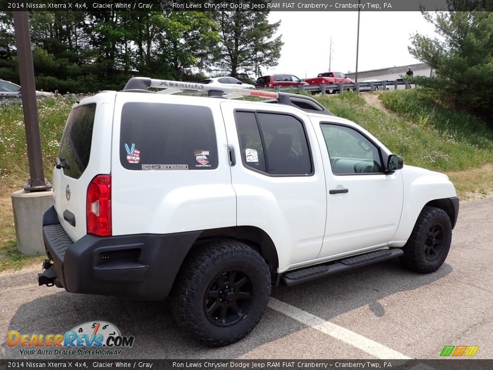 2014 Nissan Xterra X 4x4 Glacier White / Gray Photo #4