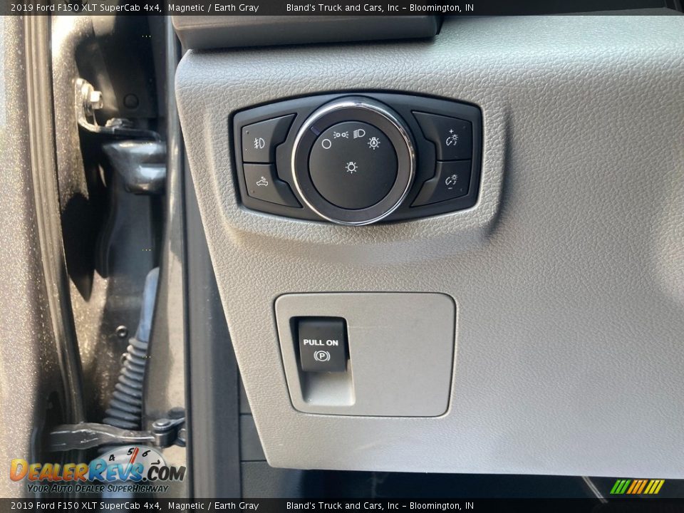 2019 Ford F150 XLT SuperCab 4x4 Magnetic / Earth Gray Photo #25