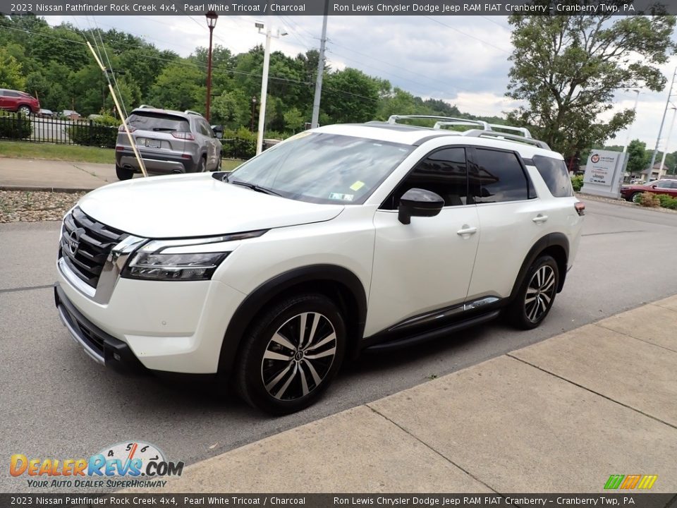 Front 3/4 View of 2023 Nissan Pathfinder Rock Creek 4x4 Photo #7