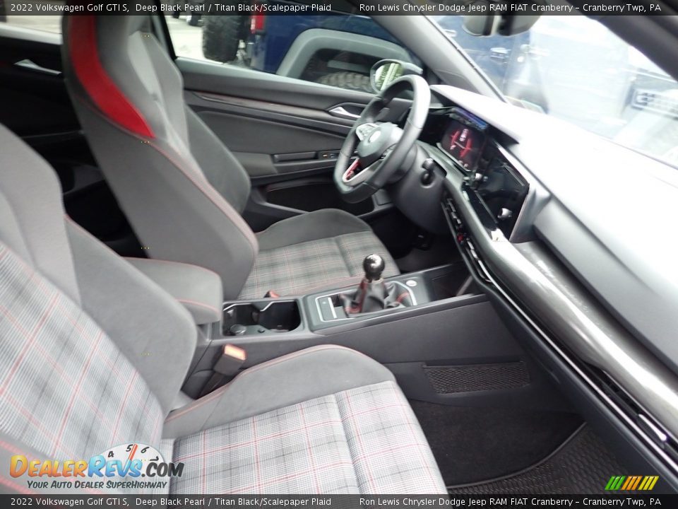 Front Seat of 2022 Volkswagen Golf GTI S Photo #10