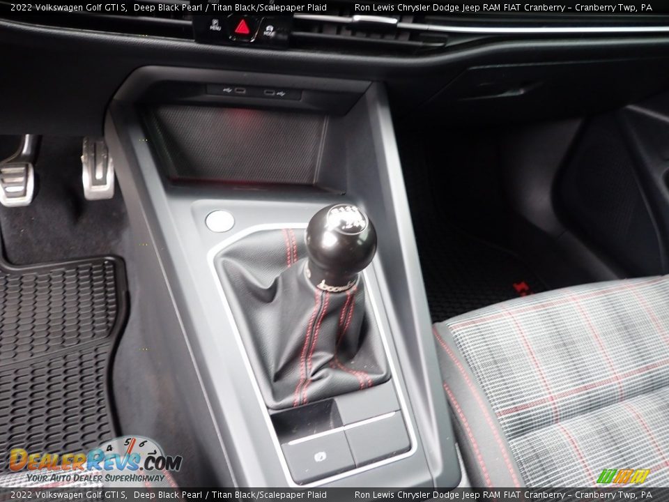 2022 Volkswagen Golf GTI S Shifter Photo #17