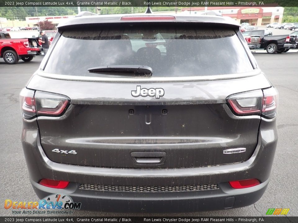 2023 Jeep Compass Latitude Lux 4x4 Granite Crystal Metallic / Black Photo #4