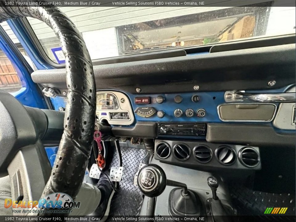 1982 Toyota Land Cruiser FJ40 Shifter Photo #4