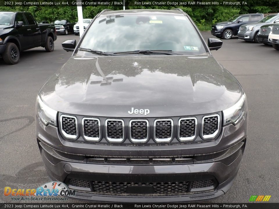 2023 Jeep Compass Latitude Lux 4x4 Granite Crystal Metallic / Black Photo #9