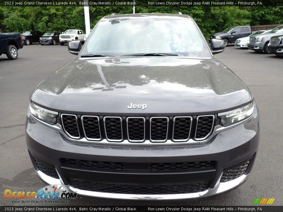 2023 Jeep Grand Cherokee L Laredo 4x4 Baltic Gray Metallic / Global Black Photo #9