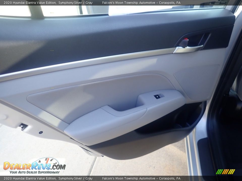 2020 Hyundai Elantra Value Edition Symphony Silver / Gray Photo #19