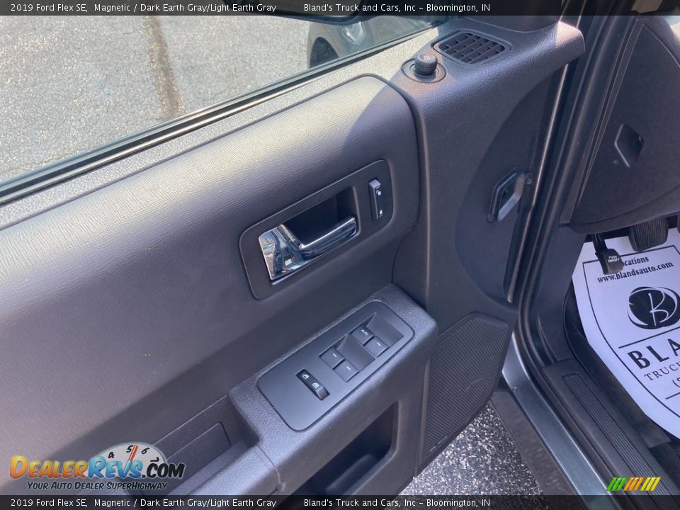 2019 Ford Flex SE Magnetic / Dark Earth Gray/Light Earth Gray Photo #9