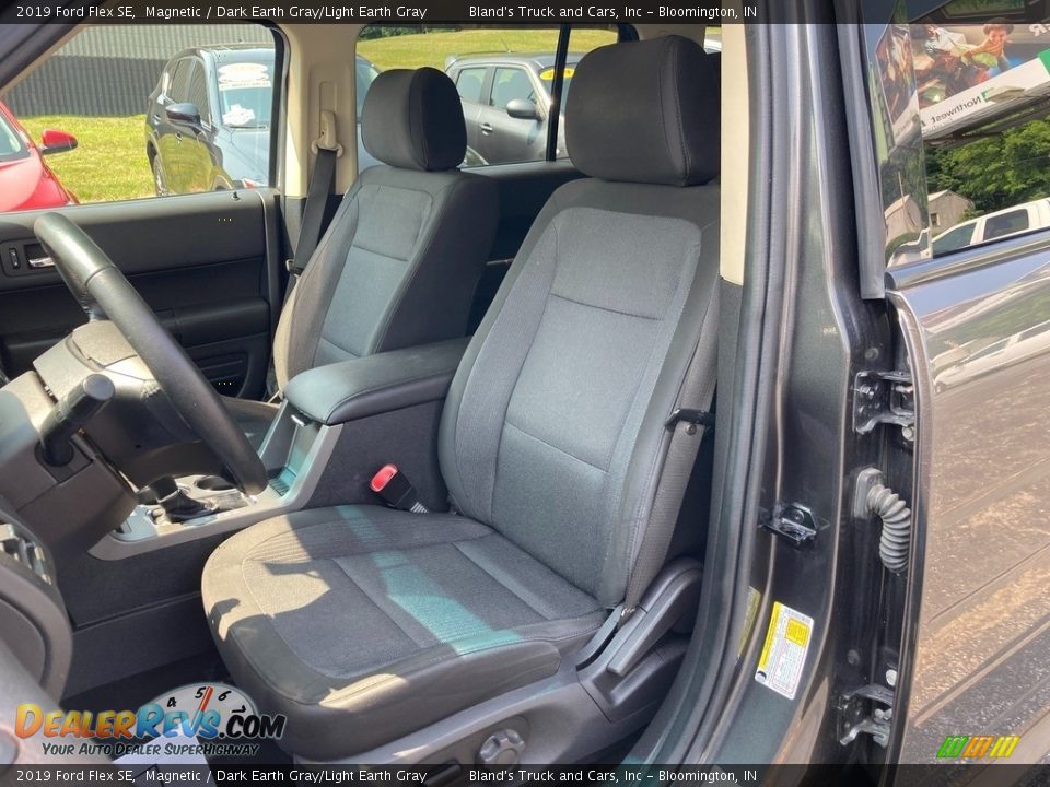 Front Seat of 2019 Ford Flex SE Photo #11