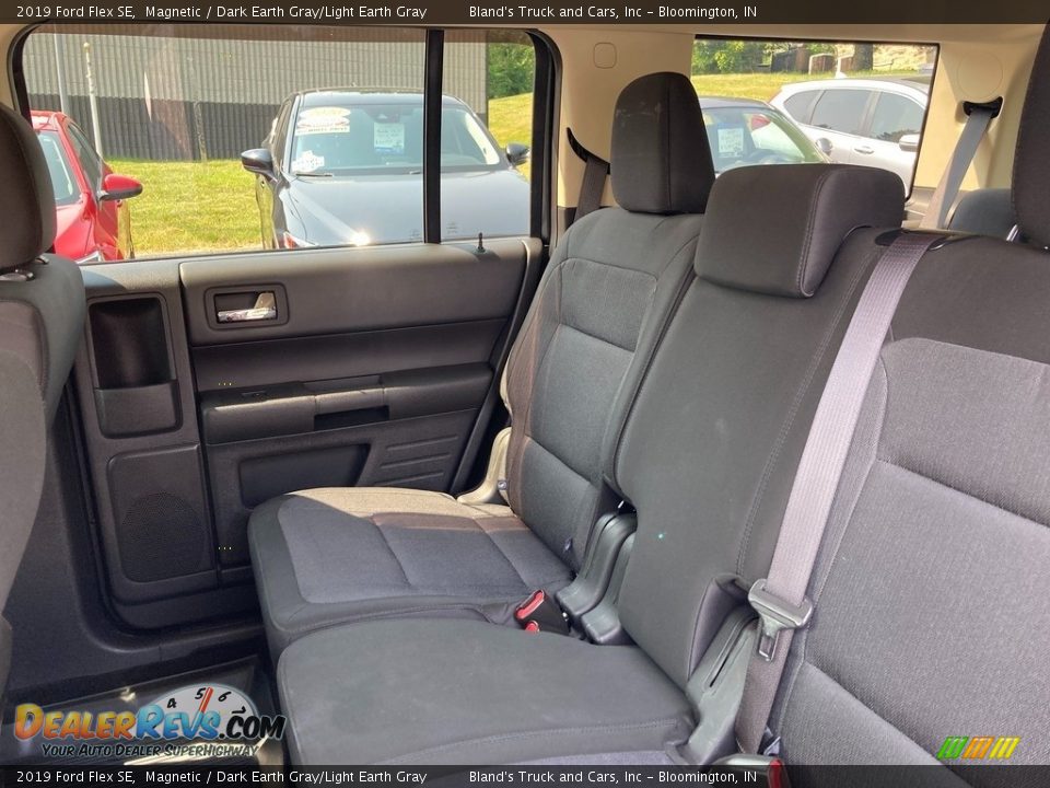 2019 Ford Flex SE Magnetic / Dark Earth Gray/Light Earth Gray Photo #16