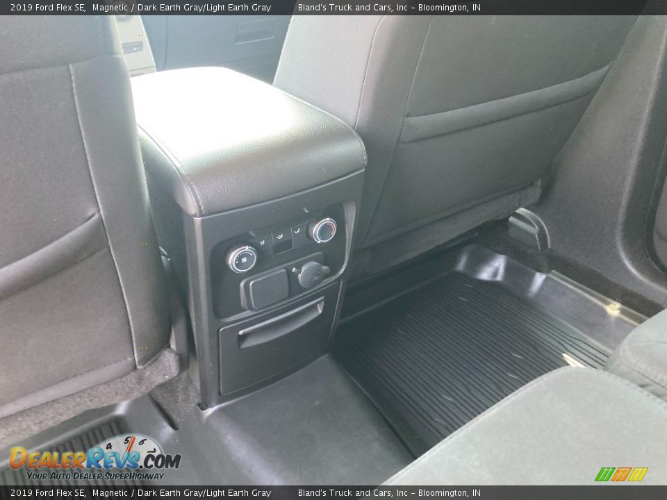 2019 Ford Flex SE Magnetic / Dark Earth Gray/Light Earth Gray Photo #24