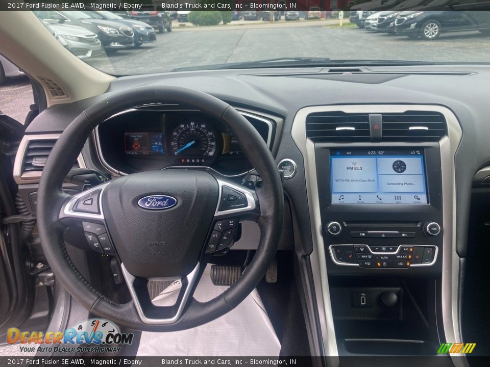 2017 Ford Fusion SE AWD Magnetic / Ebony Photo #17