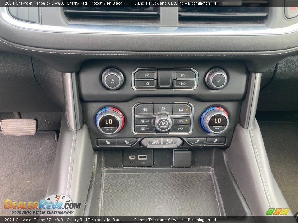 Controls of 2021 Chevrolet Tahoe Z71 4WD Photo #12