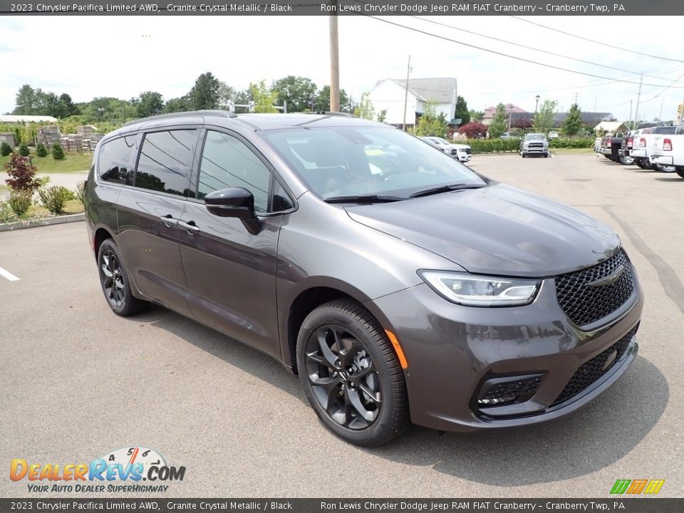 2023 Chrysler Pacifica Limited AWD Granite Crystal Metallic / Black Photo #7