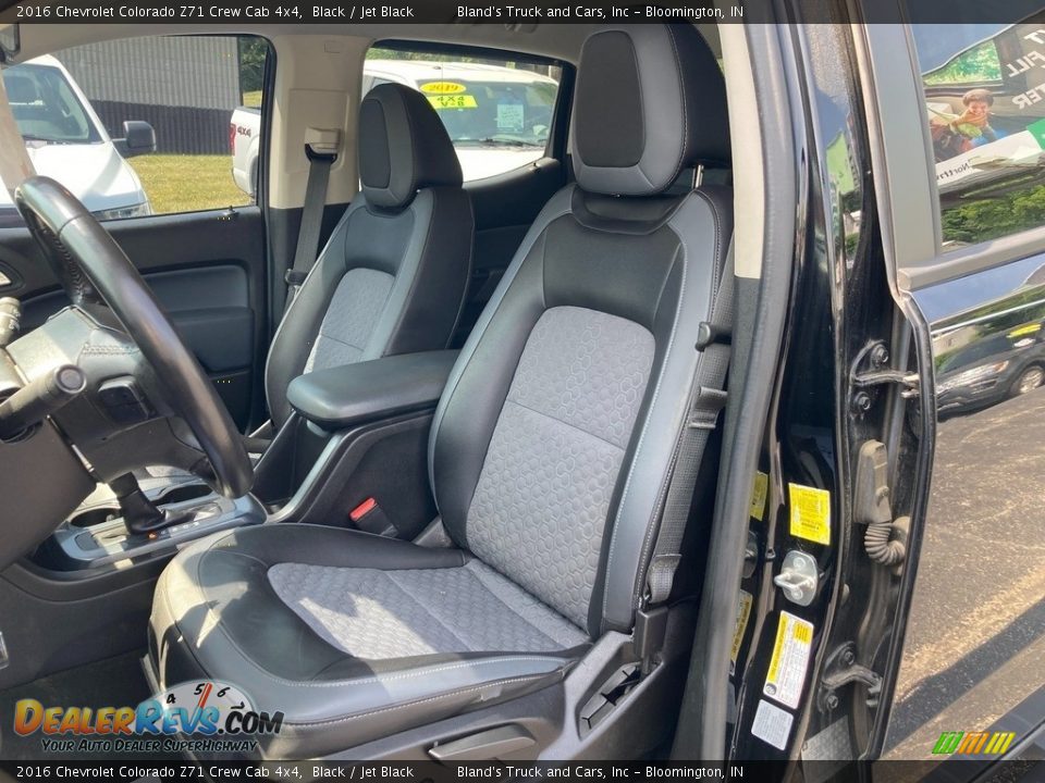 Front Seat of 2016 Chevrolet Colorado Z71 Crew Cab 4x4 Photo #12