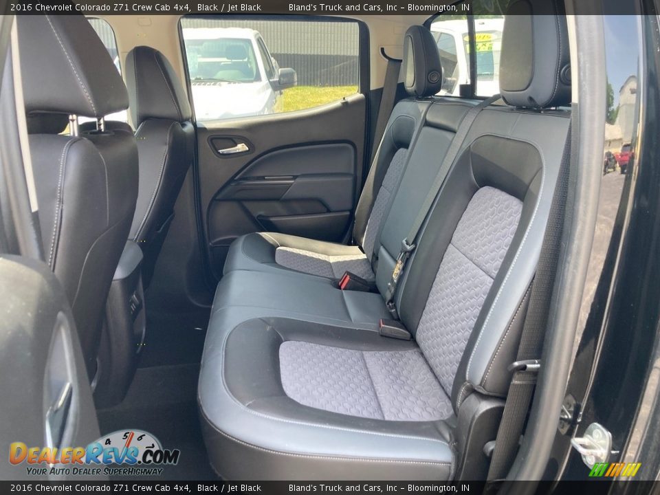 Rear Seat of 2016 Chevrolet Colorado Z71 Crew Cab 4x4 Photo #14