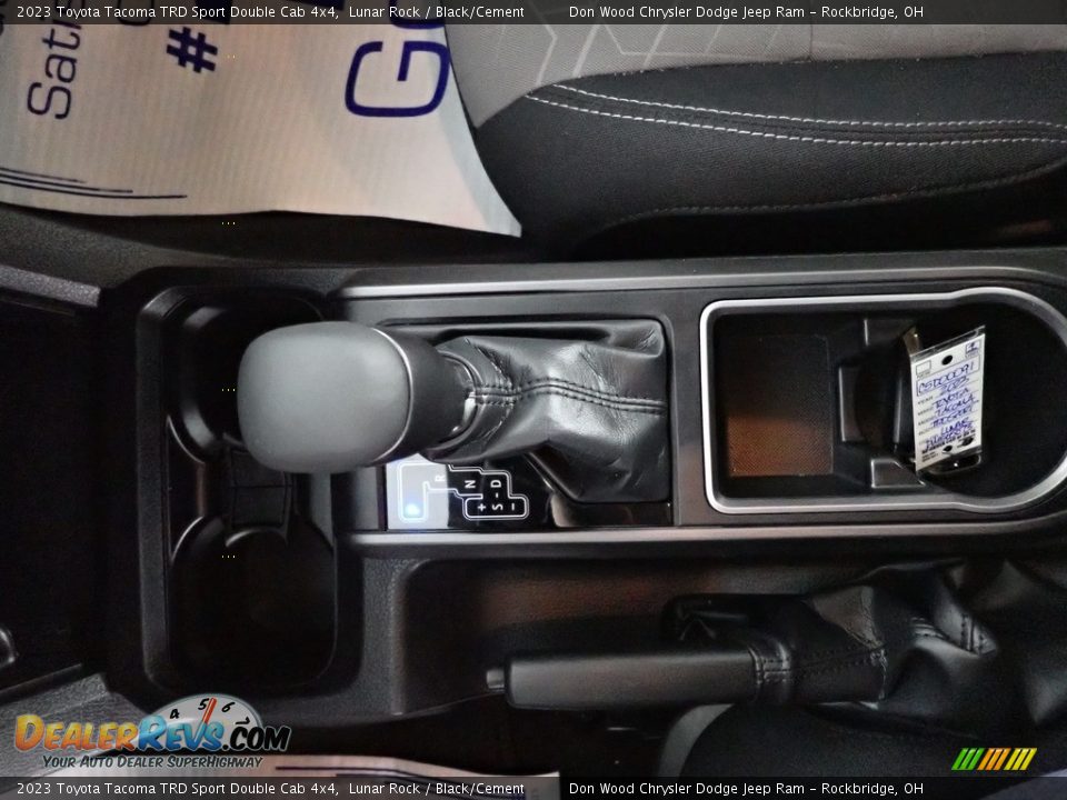 2023 Toyota Tacoma TRD Sport Double Cab 4x4 Shifter Photo #19