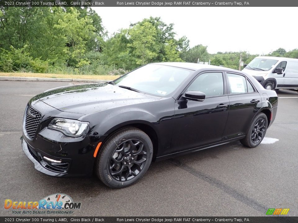 2023 Chrysler 300 Touring L AWD Gloss Black / Black Photo #9