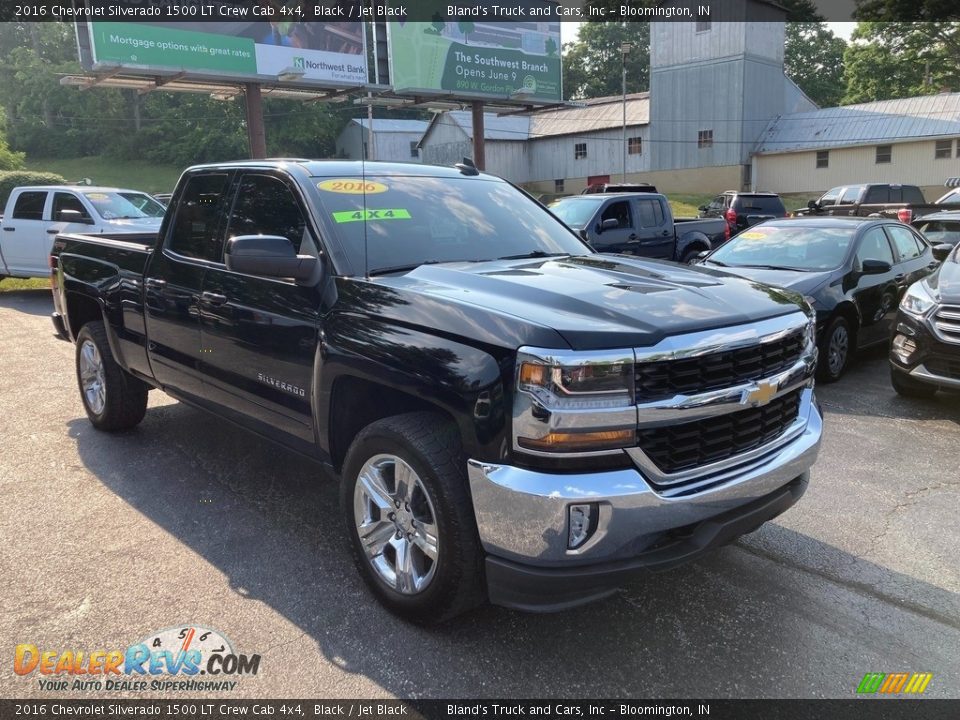 Front 3/4 View of 2016 Chevrolet Silverado 1500 LT Crew Cab 4x4 Photo #6