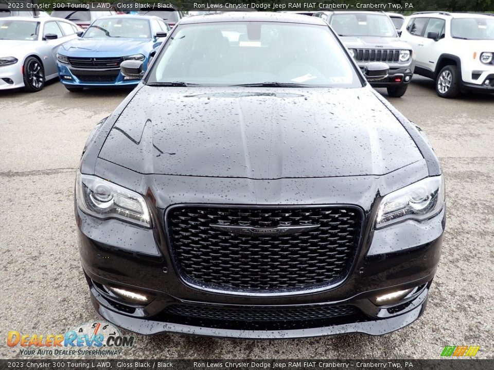 2023 Chrysler 300 Touring L AWD Gloss Black / Black Photo #8