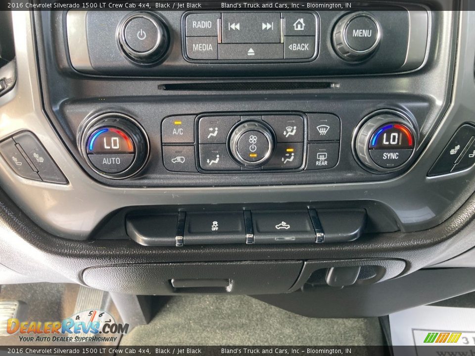 Controls of 2016 Chevrolet Silverado 1500 LT Crew Cab 4x4 Photo #29