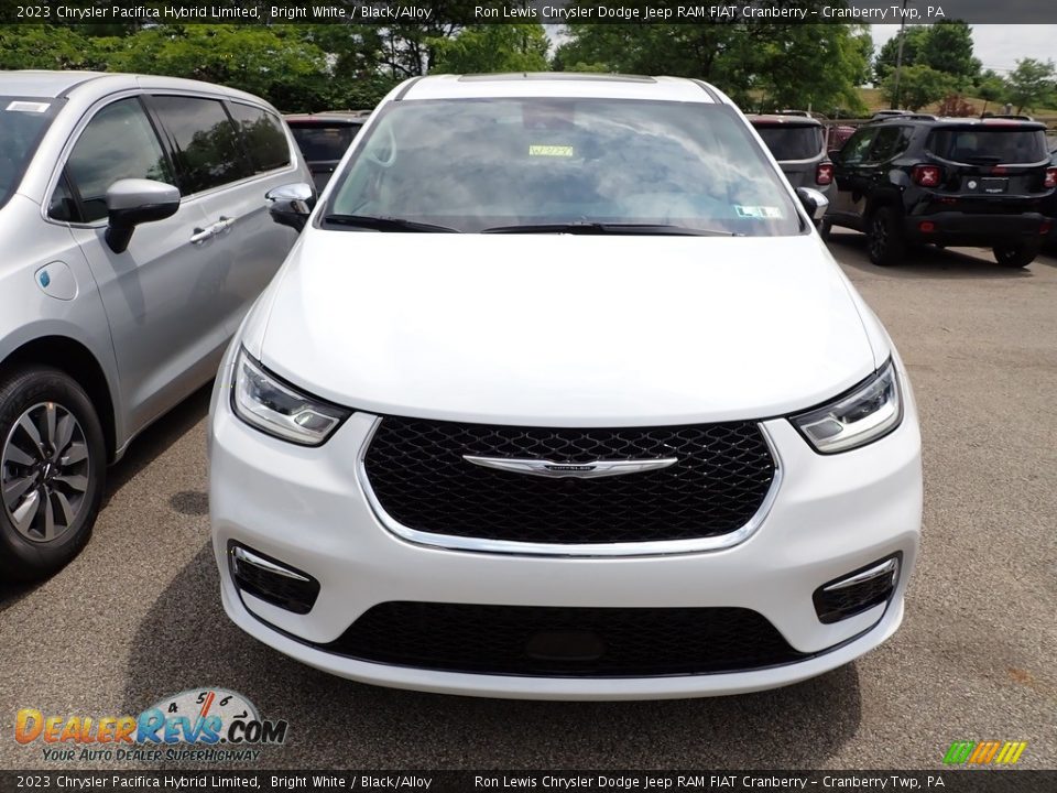 2023 Chrysler Pacifica Hybrid Limited Bright White / Black/Alloy Photo #2