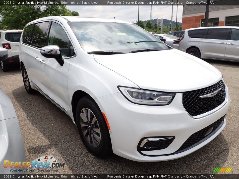 2023 Chrysler Pacifica Hybrid Limited Bright White / Black/Alloy Photo #3