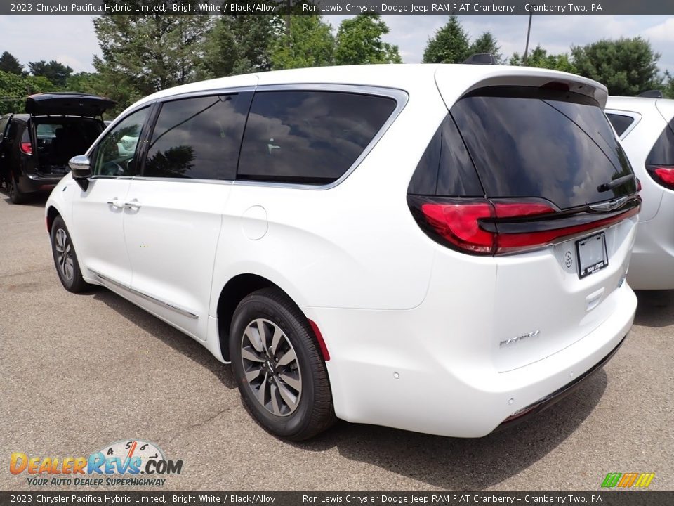 2023 Chrysler Pacifica Hybrid Limited Bright White / Black/Alloy Photo #6