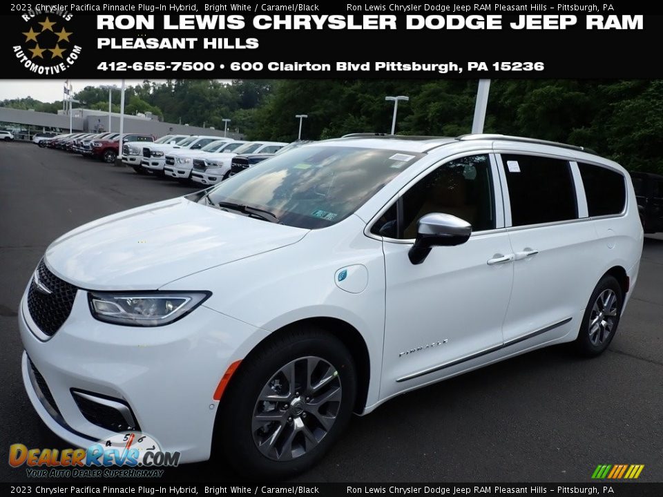 2023 Chrysler Pacifica Pinnacle Plug-In Hybrid Bright White / Caramel/Black Photo #1