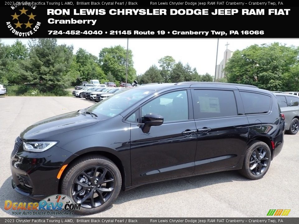 2023 Chrysler Pacifica Touring L AWD Brilliant Black Crystal Pearl / Black Photo #1