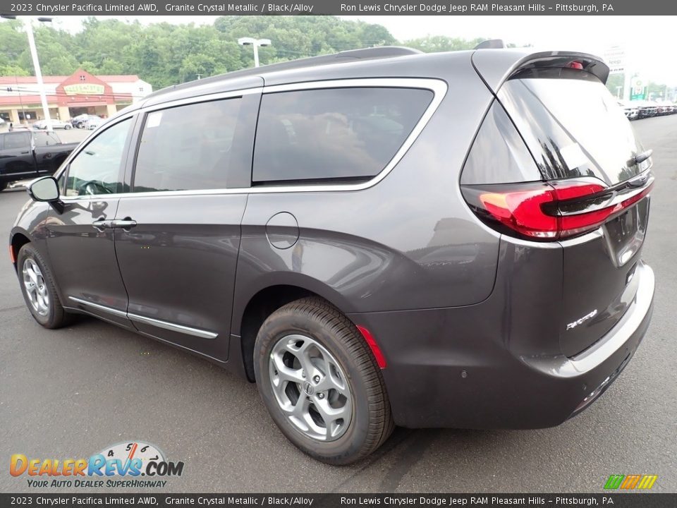 2023 Chrysler Pacifica Limited AWD Granite Crystal Metallic / Black/Alloy Photo #3