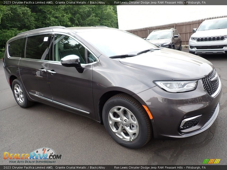 2023 Chrysler Pacifica Limited AWD Granite Crystal Metallic / Black/Alloy Photo #8