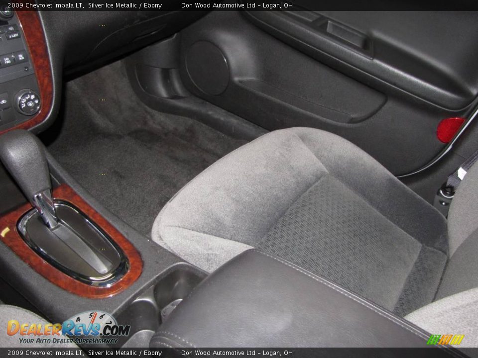 2009 Chevrolet Impala LT Silver Ice Metallic / Ebony Photo #15
