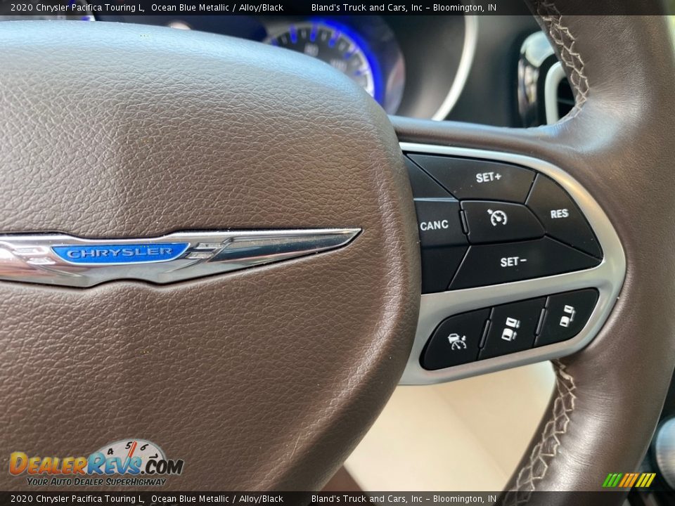 2020 Chrysler Pacifica Touring L Ocean Blue Metallic / Alloy/Black Photo #22