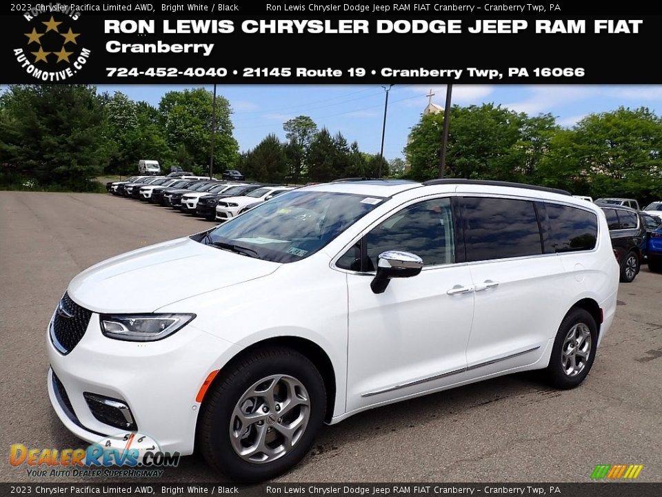 2023 Chrysler Pacifica Limited AWD Bright White / Black Photo #1