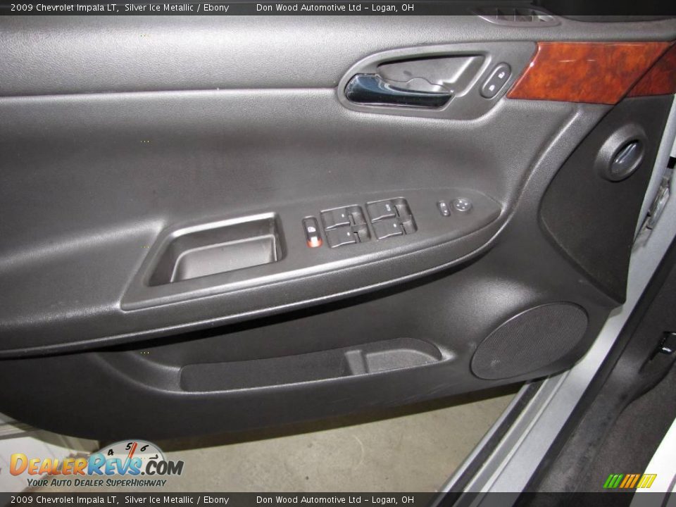 2009 Chevrolet Impala LT Silver Ice Metallic / Ebony Photo #16