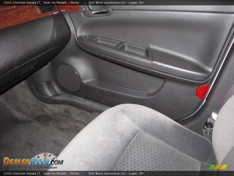 2009 Chevrolet Impala LT Silver Ice Metallic / Ebony Photo #17