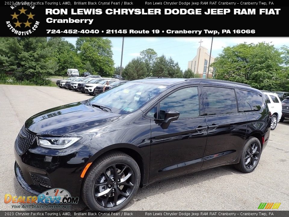 2023 Chrysler Pacifica Touring L AWD Brilliant Black Crystal Pearl / Black Photo #1