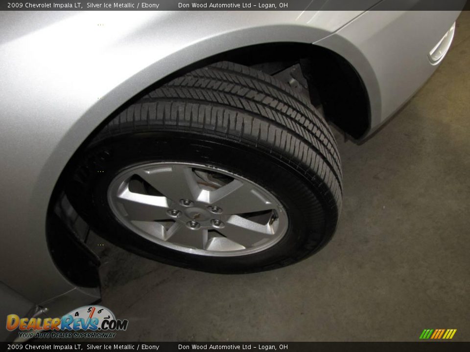 2009 Chevrolet Impala LT Silver Ice Metallic / Ebony Photo #20