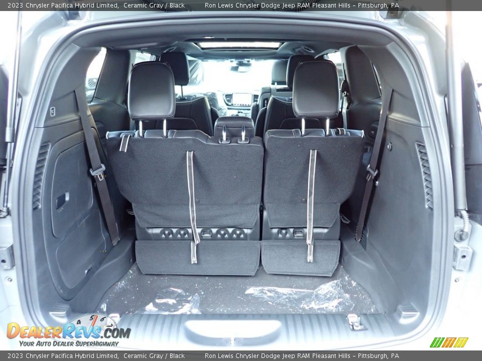 2023 Chrysler Pacifica Hybrid Limited Trunk Photo #5