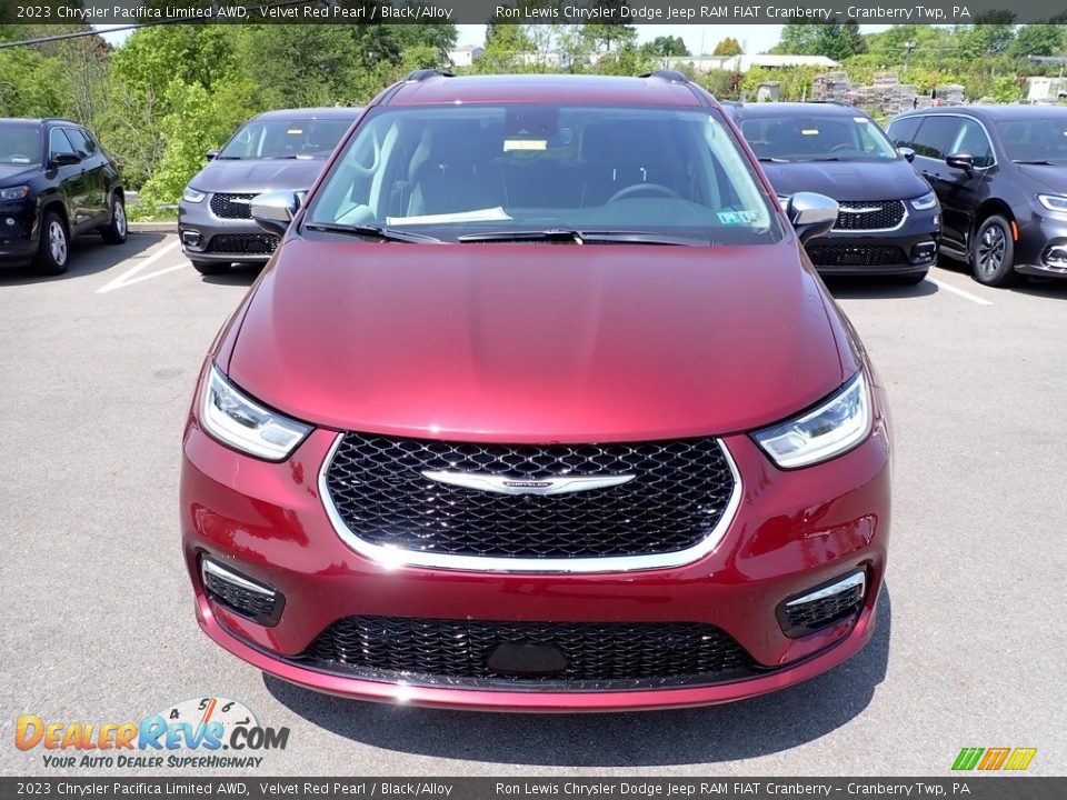 2023 Chrysler Pacifica Limited AWD Velvet Red Pearl / Black/Alloy Photo #8