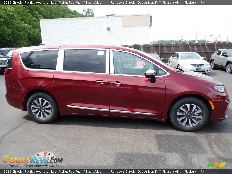 Velvet Red Pearl 2023 Chrysler Pacifica Hybrid Limited Photo #7