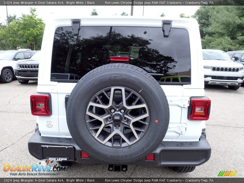 2024 Jeep Wrangler 4-Door Sahara 4x4 Wheel Photo #4