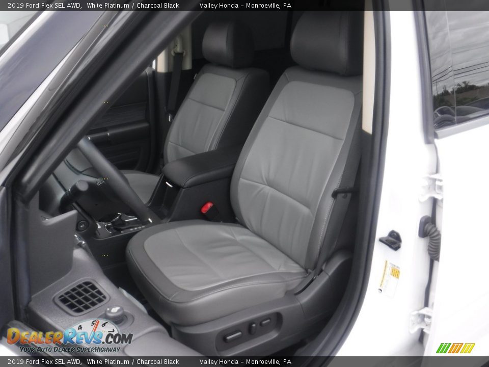 Front Seat of 2019 Ford Flex SEL AWD Photo #17