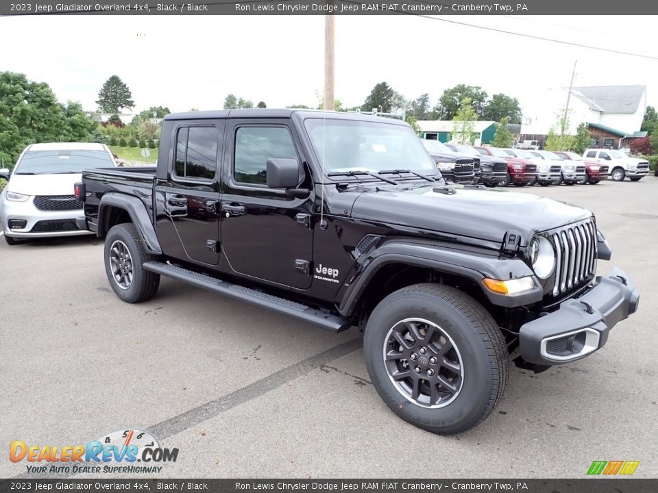 2023 Jeep Gladiator Overland 4x4 Black / Black Photo #7