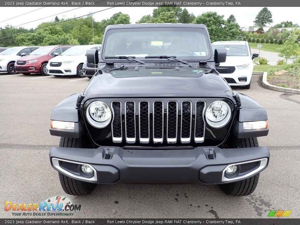 2023 Jeep Gladiator Overland 4x4 Black / Black Photo #8