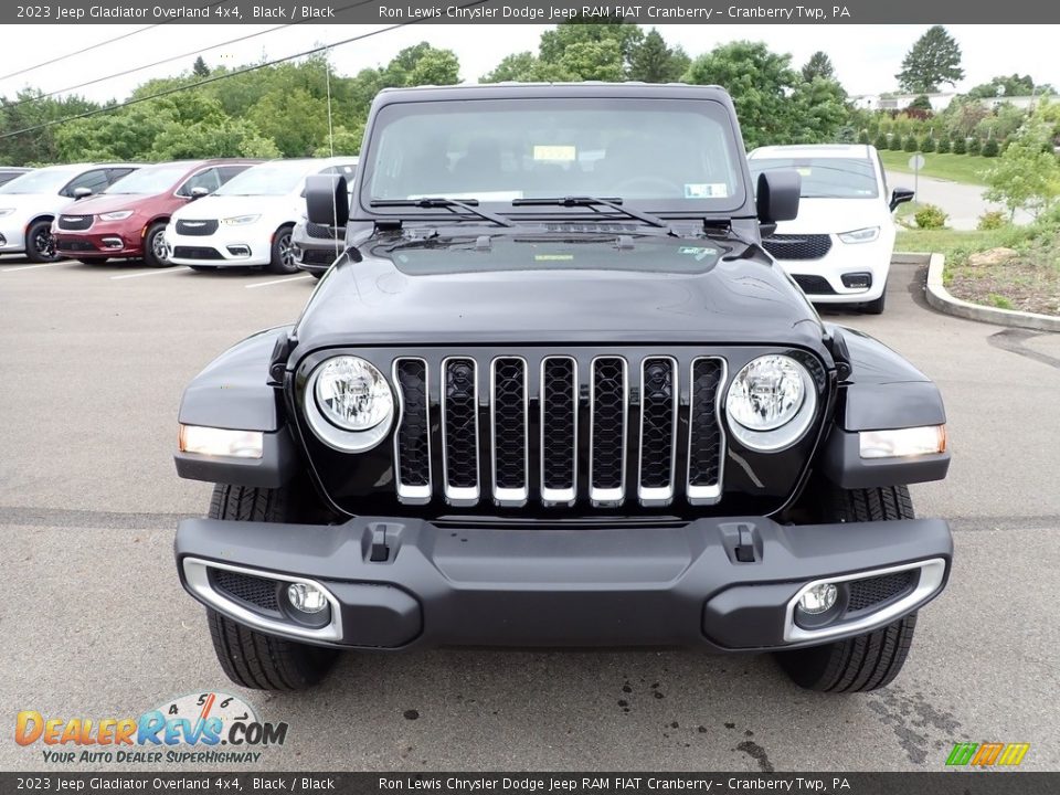 2023 Jeep Gladiator Overland 4x4 Black / Black Photo #8