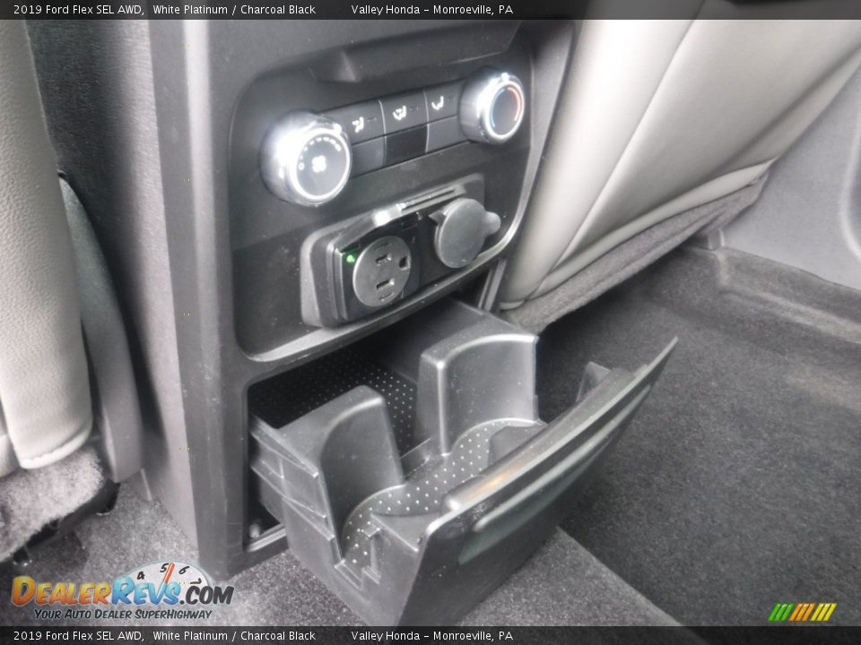 2019 Ford Flex SEL AWD White Platinum / Charcoal Black Photo #33