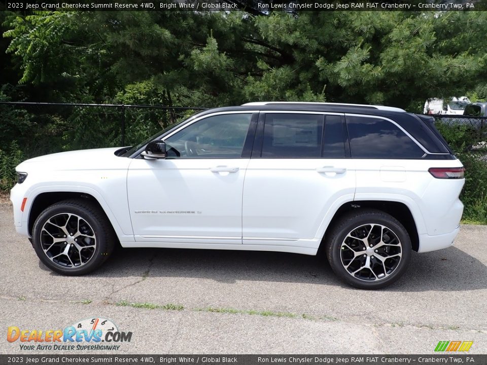 2023 Jeep Grand Cherokee Summit Reserve 4WD Bright White / Global Black Photo #2